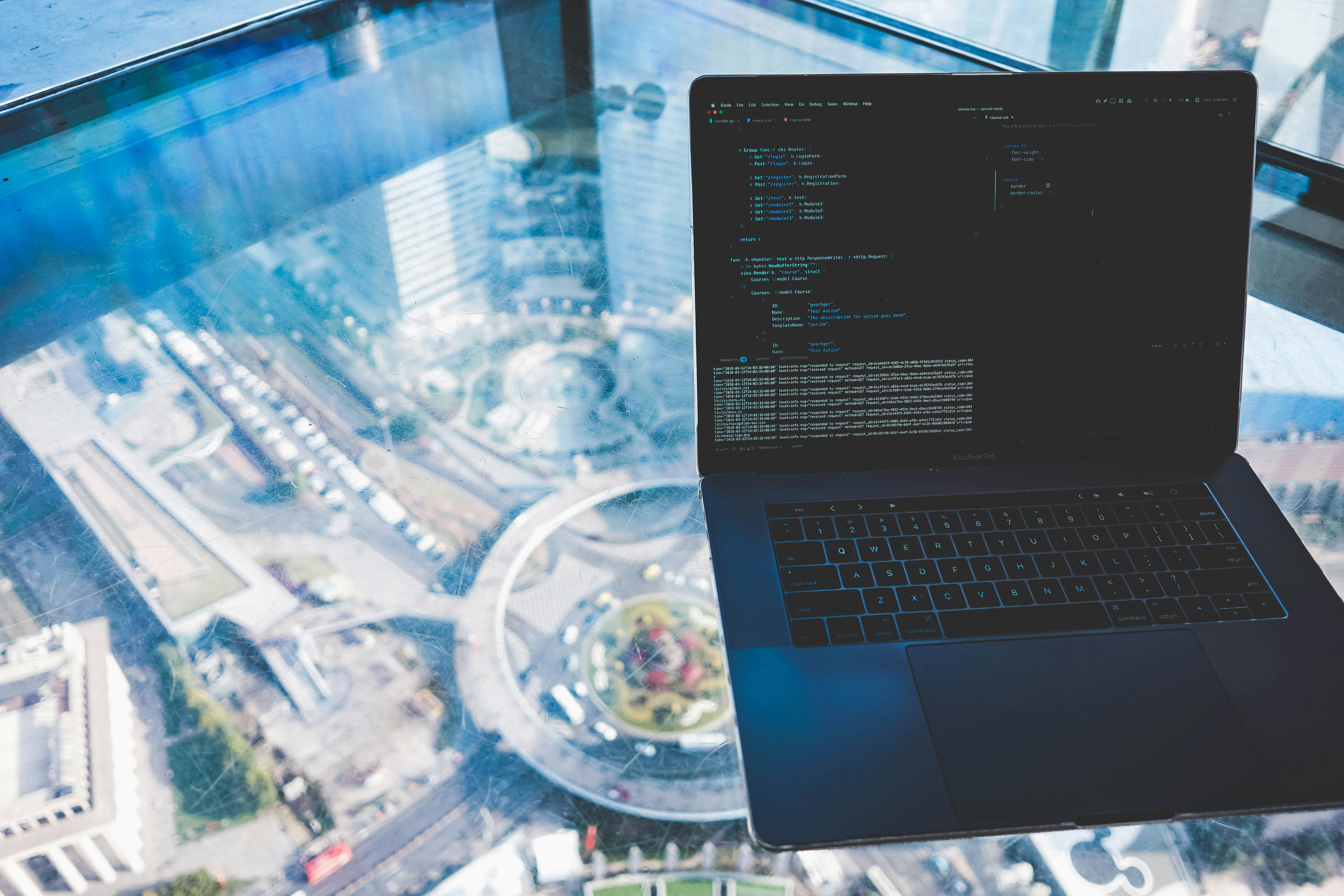 Modernizzazione applicazione desktop Delphi con API layer per accesso remoto da qualsiasi dispositivo