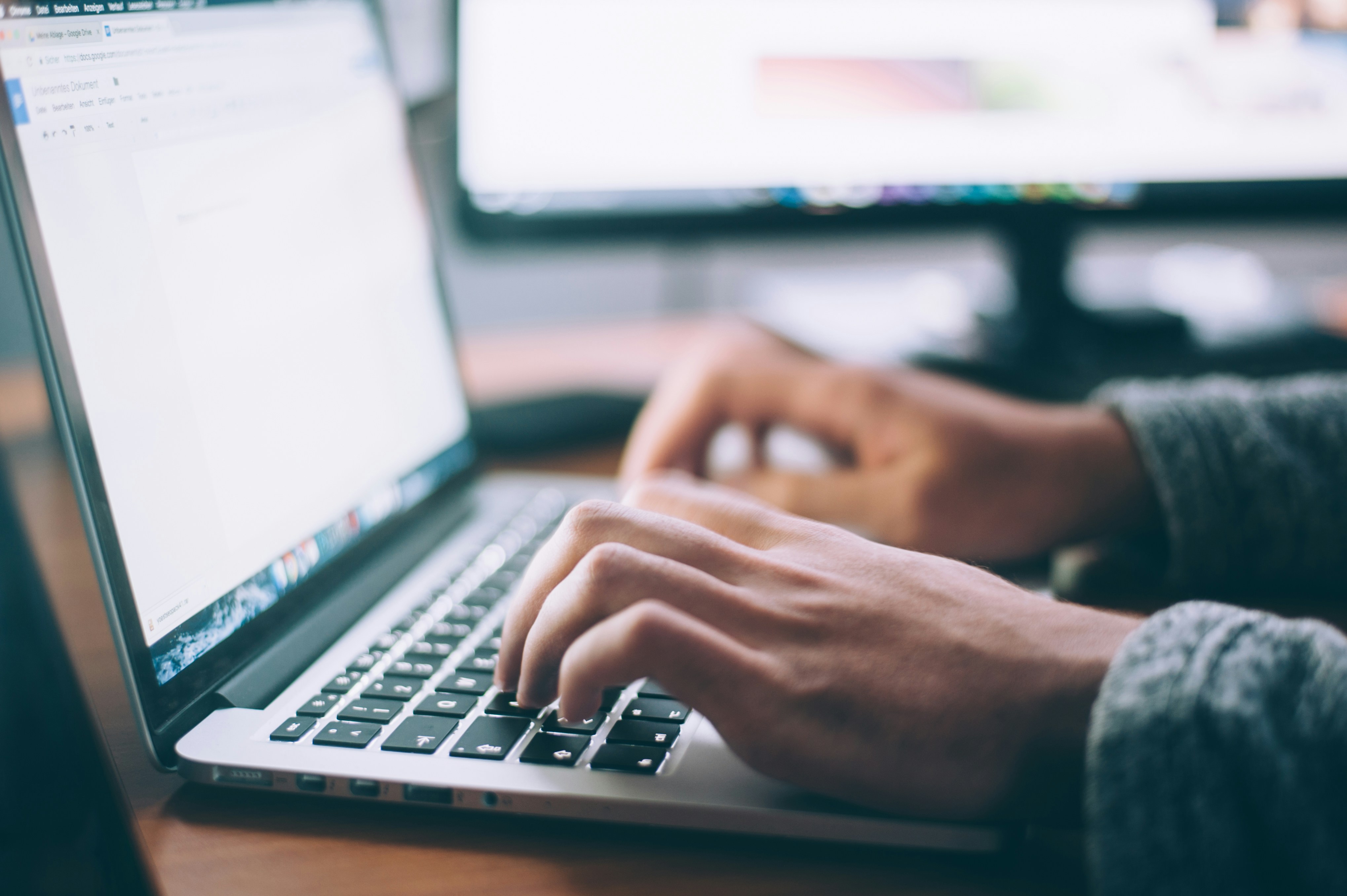 Agente di manutenzione predittiva connesso a MES, ERP e CMMS tramite server MCP